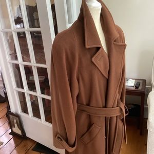 REGENCY CASHMERE SAKS FIFTH AVE. COAT vintage approx size. M.